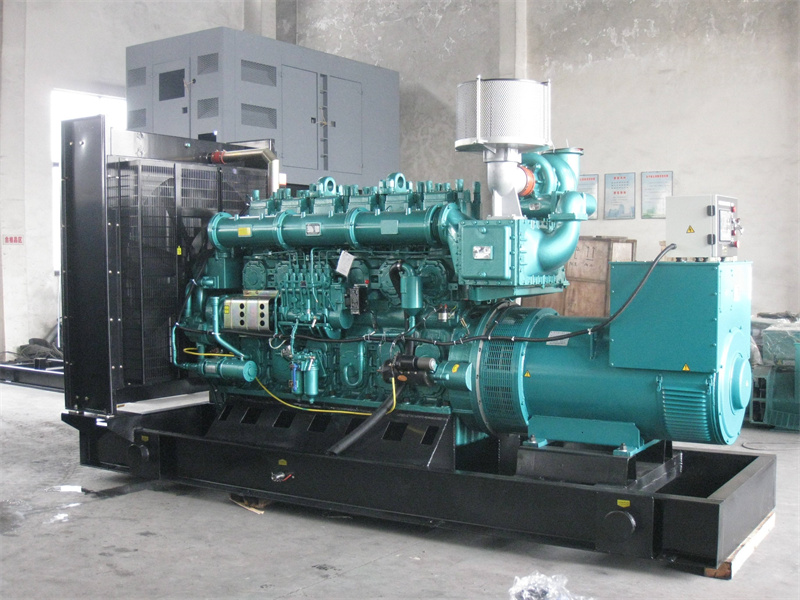 旬阳200KW 柴油发电机的油耗是多少?
